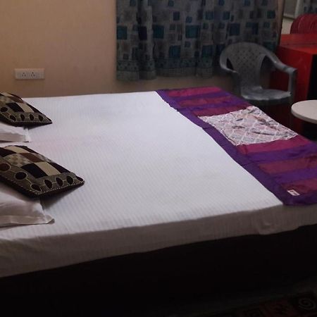 Shanti Guesthouse Bhubaneswar Extérieur photo